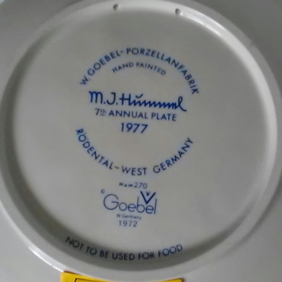 M.J. HUMMEL | 1977 plate 7TH Annual plate 270 - Picture 3 of 3